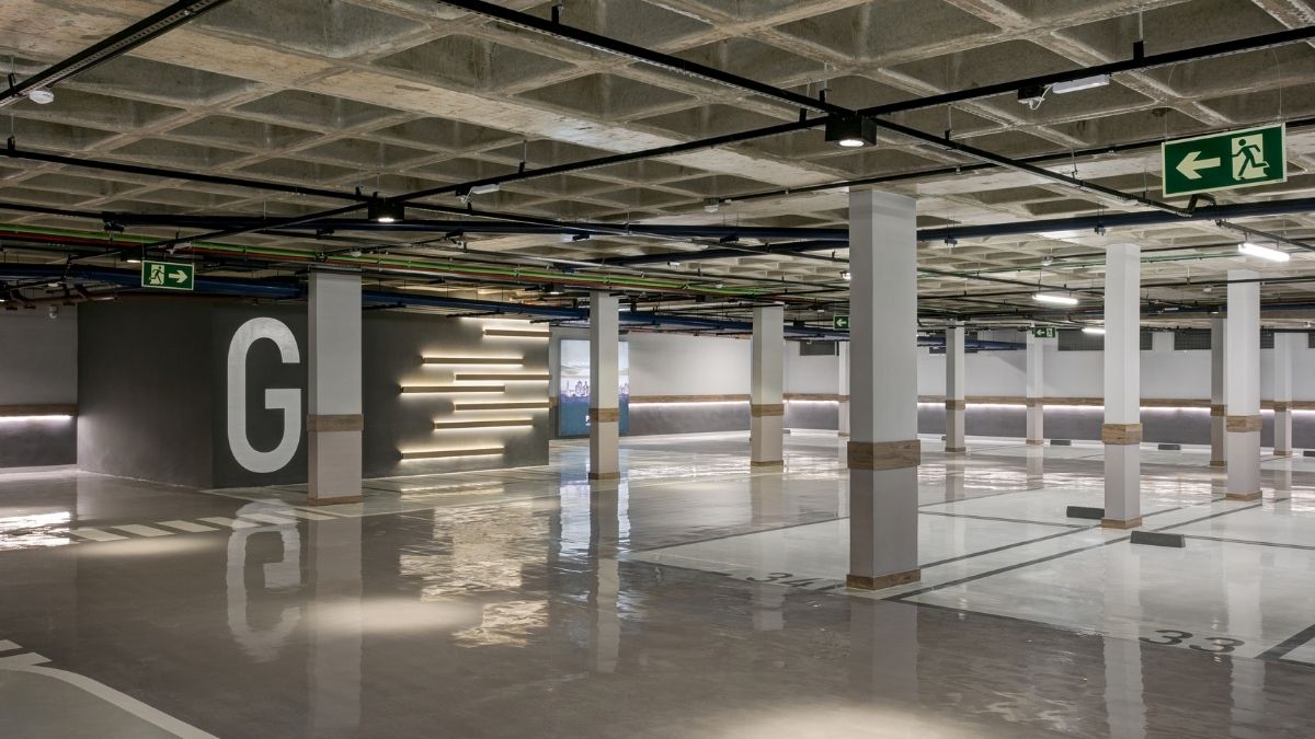 Projetos Corporativos Central de Vendas Maringá - Garage Plan Parking Design